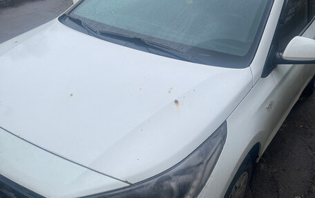 Hyundai Solaris II рестайлинг, 2019 год, 640 000 рублей, 6 фотография