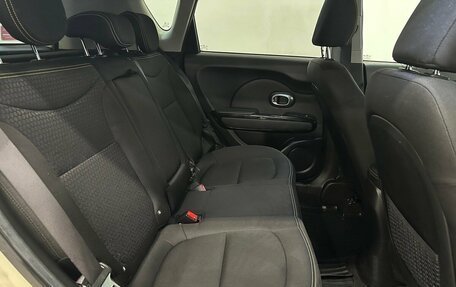 KIA Soul II рестайлинг, 2016 год, 1 548 000 рублей, 15 фотография