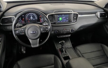 KIA Sorento II рестайлинг, 2017 год, 2 550 000 рублей, 13 фотография