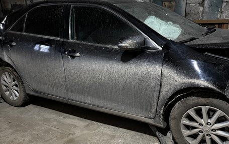 Toyota Camry, 2015 год, 870 000 рублей, 4 фотография