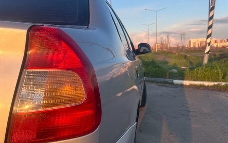 Hyundai Accent II, 2004 год, 300 000 рублей, 3 фотография