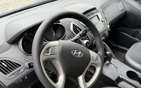 Hyundai ix35 I рестайлинг, 2013 год, 1 470 000 рублей, 23 фотография