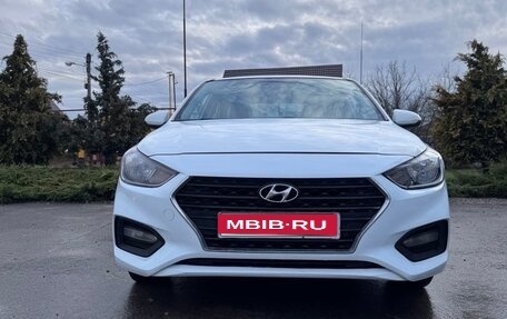 Hyundai Solaris II рестайлинг, 2019 год, 955 000 рублей, 1 фотография