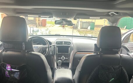 Ford Explorer VI, 2018 год, 3 350 000 рублей, 1 фотография