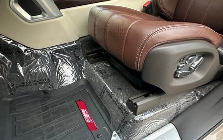 Land Rover Range Rover IV рестайлинг, 2013 год, 5 300 000 рублей, 22 фотография