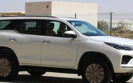 Toyota Fortuner II, 2025 год, 4 997 001 рублей, 3 фотография