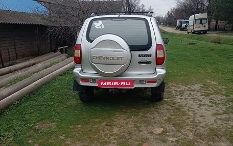 Chevrolet Niva I рестайлинг, 2003 год, 330 000 рублей, 2 фотография