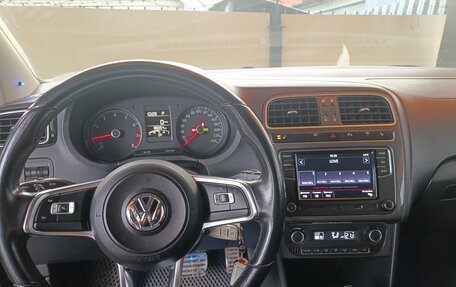 Volkswagen Polo VI (EU Market), 2018 год, 1 070 000 рублей, 5 фотография