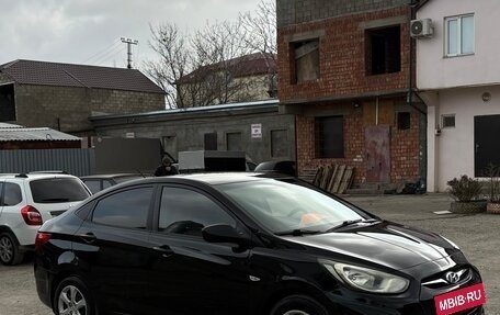 Hyundai Solaris II рестайлинг, 2011 год, 630 000 рублей, 6 фотография