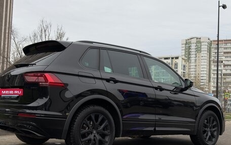 Volkswagen Tiguan II, 2019 год, 3 600 000 рублей, 5 фотография