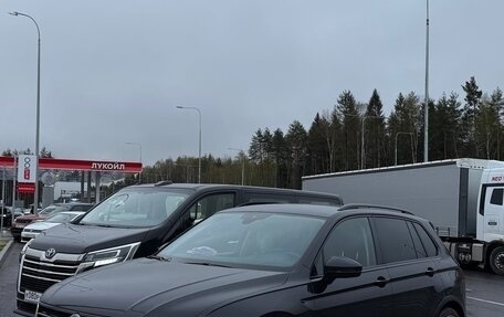 Volkswagen Tiguan II, 2019 год, 3 600 000 рублей, 13 фотография