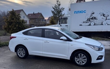 Hyundai Solaris II рестайлинг, 2019 год, 955 000 рублей, 3 фотография