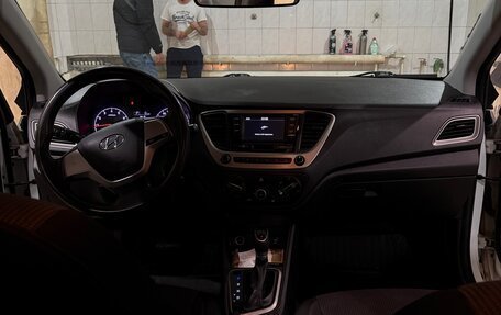 Hyundai Solaris II рестайлинг, 2019 год, 955 000 рублей, 11 фотография