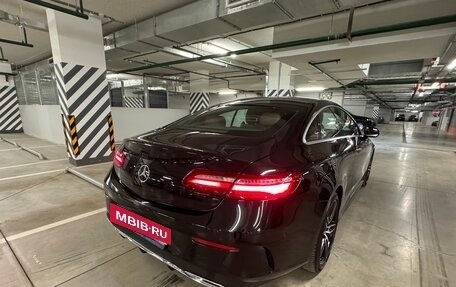 Mercedes-Benz E-Класс, 2017 год, 3 485 000 рублей, 2 фотография