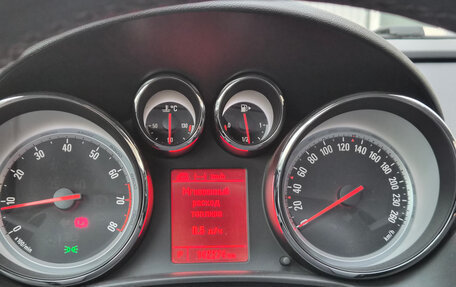 Opel Astra J, 2014 год, 1 270 000 рублей, 21 фотография