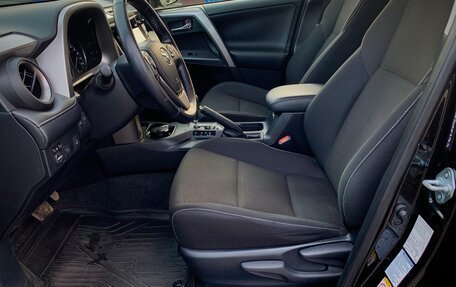 Toyota RAV4, 2016 год, 2 200 000 рублей, 9 фотография