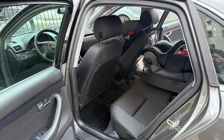 Audi A4, 2004 год, 830 000 рублей, 3 фотография