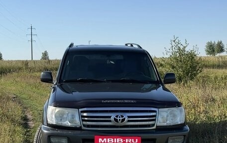 Toyota Land Cruiser 100 рестайлинг 2, 2005 год, 1 850 000 рублей, 5 фотография