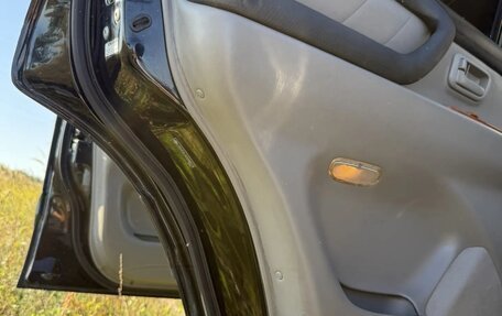 Toyota Land Cruiser 100 рестайлинг 2, 2005 год, 1 850 000 рублей, 18 фотография