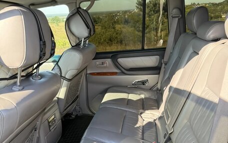 Toyota Land Cruiser 100 рестайлинг 2, 2005 год, 1 850 000 рублей, 14 фотография