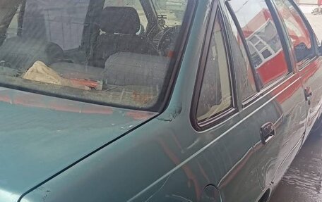 Daewoo Nexia I рестайлинг, 2000 год, 150 000 рублей, 8 фотография