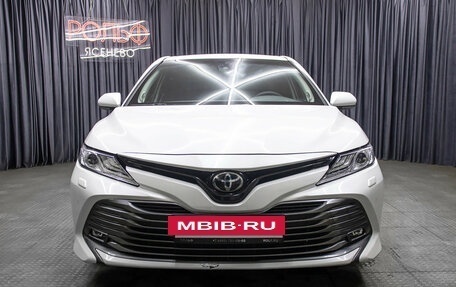 Toyota Camry, 2020 год, 2 998 000 рублей, 2 фотография