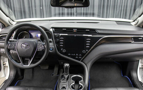 Toyota Camry, 2020 год, 2 998 000 рублей, 13 фотография