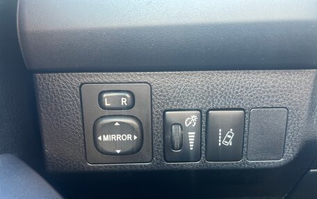 Toyota RAV4, 2017 год, 2 300 000 рублей, 6 фотография