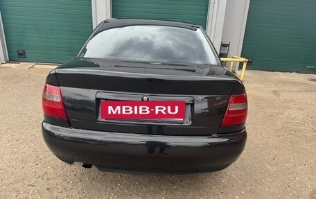 Audi A4, 1997 год, 449 000 рублей, 6 фотография