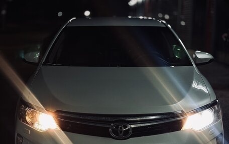 Toyota Camry, 2014 год, 1 700 000 рублей, 2 фотография