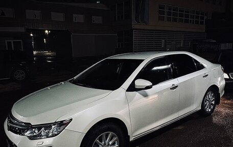 Toyota Camry, 2014 год, 1 700 000 рублей, 4 фотография