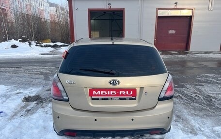 KIA Rio II, 2011 год, 650 000 рублей, 2 фотография