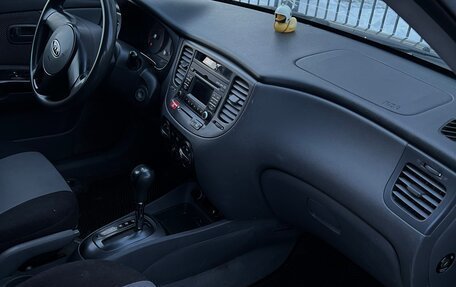 KIA Rio II, 2011 год, 650 000 рублей, 15 фотография