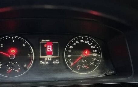 Volkswagen Multivan T6 рестайлинг, 2016 год, 3 100 000 рублей, 5 фотография