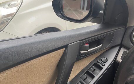 Mazda 3, 2011 год, 950 000 рублей, 23 фотография