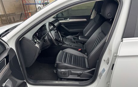 Volkswagen Passat B8 рестайлинг, 2016 год, 2 150 000 рублей, 15 фотография