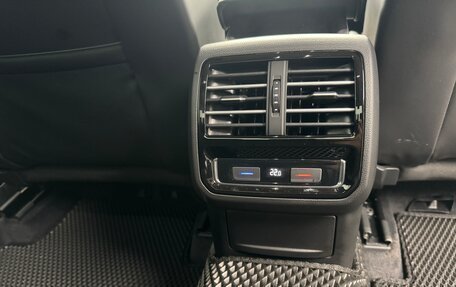 Volkswagen Passat B8 рестайлинг, 2016 год, 2 150 000 рублей, 23 фотография