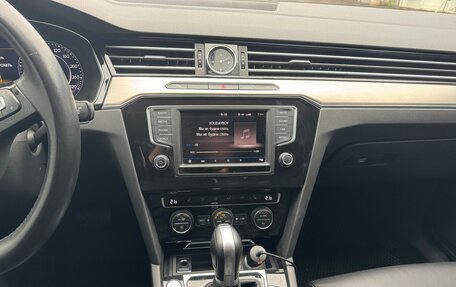 Volkswagen Passat B8 рестайлинг, 2016 год, 2 150 000 рублей, 24 фотография