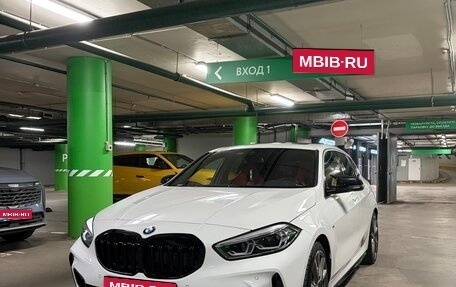 BMW 1 серия, 2021 год, 4 700 000 рублей, 1 фотография