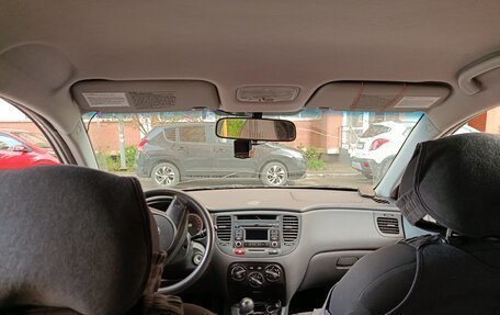 KIA Rio II, 2010 год, 740 000 рублей, 6 фотография