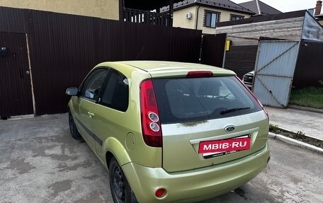 Ford Fiesta, 2006 год, 300 000 рублей, 2 фотография