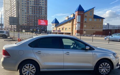 Volkswagen Polo VI (EU Market), 2012 год, 630 000 рублей, 2 фотография