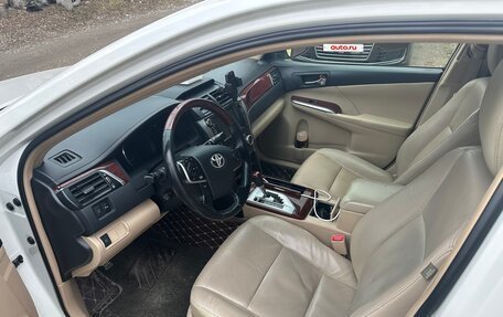 Toyota Camry, 2012 год, 1 750 000 рублей, 10 фотография
