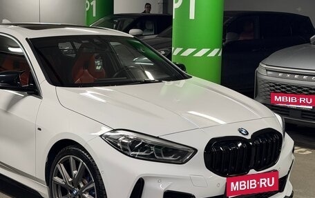 BMW 1 серия, 2021 год, 4 700 000 рублей, 3 фотография