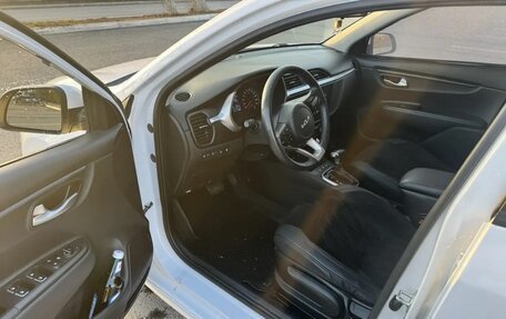 KIA Rio IV, 2021 год, 1 760 000 рублей, 9 фотография