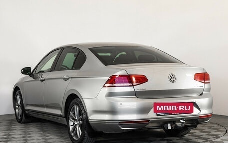 Volkswagen Passat B8 рестайлинг, 2016 год, 1 699 000 рублей, 8 фотография