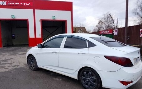 Hyundai Solaris II рестайлинг, 2015 год, 4 фотография