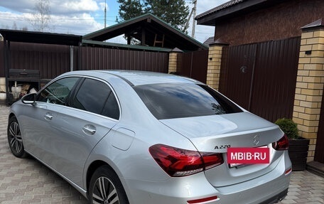 Mercedes-Benz A-Класс, 2021 год, 3 650 000 рублей, 4 фотография