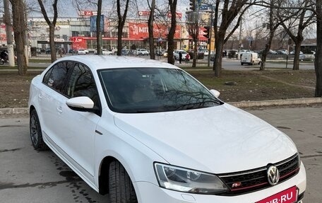 Volkswagen Jetta VI, 2015 год, 1 300 000 рублей, 2 фотография