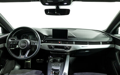 Audi A4, 2018 год, 2 499 700 рублей, 13 фотография